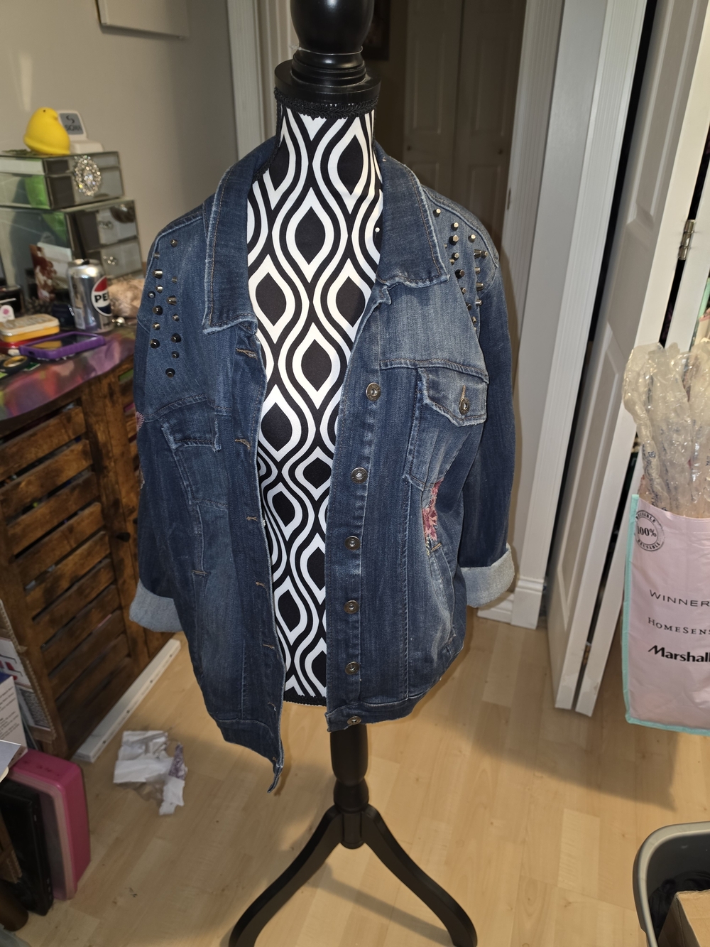 Denim Jacket with Pink Floral & Leopard Embroidery - Picture 2 of 9